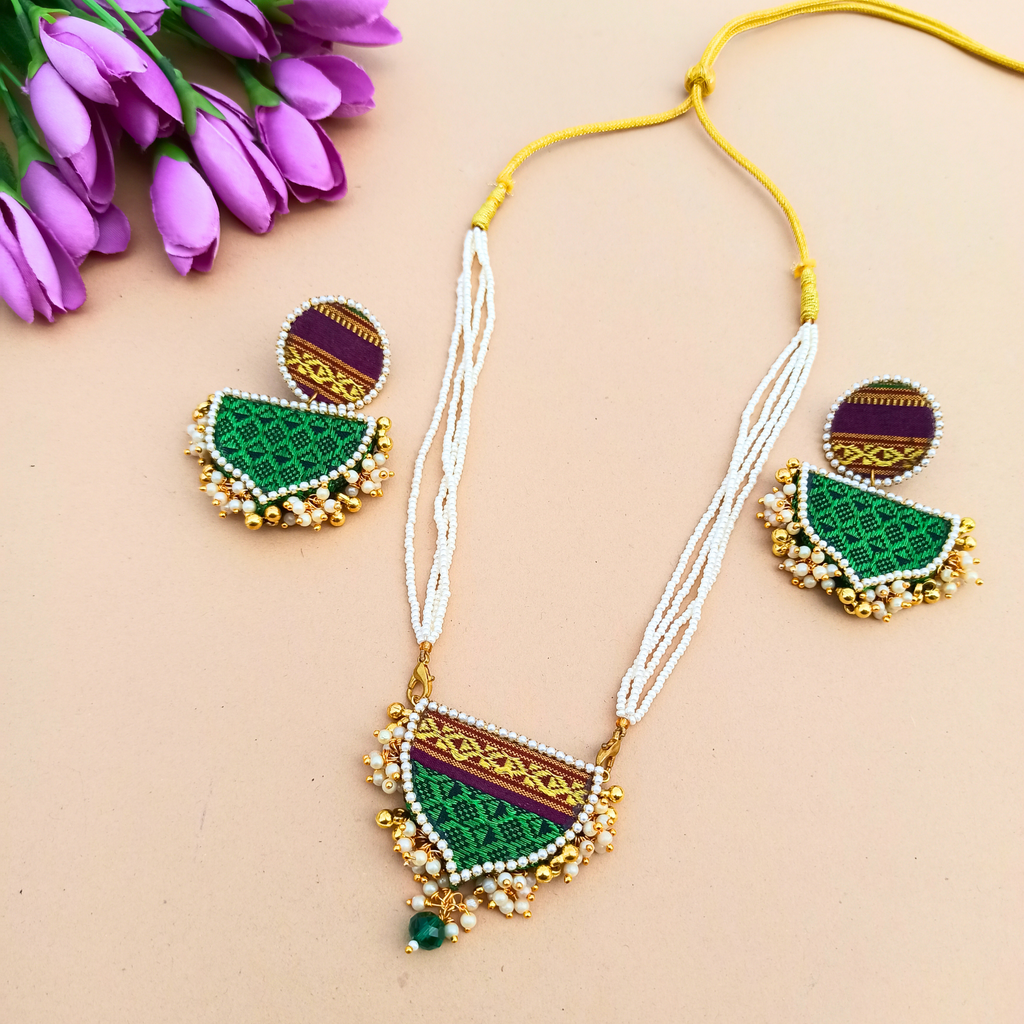 Khan Parnika Necklace