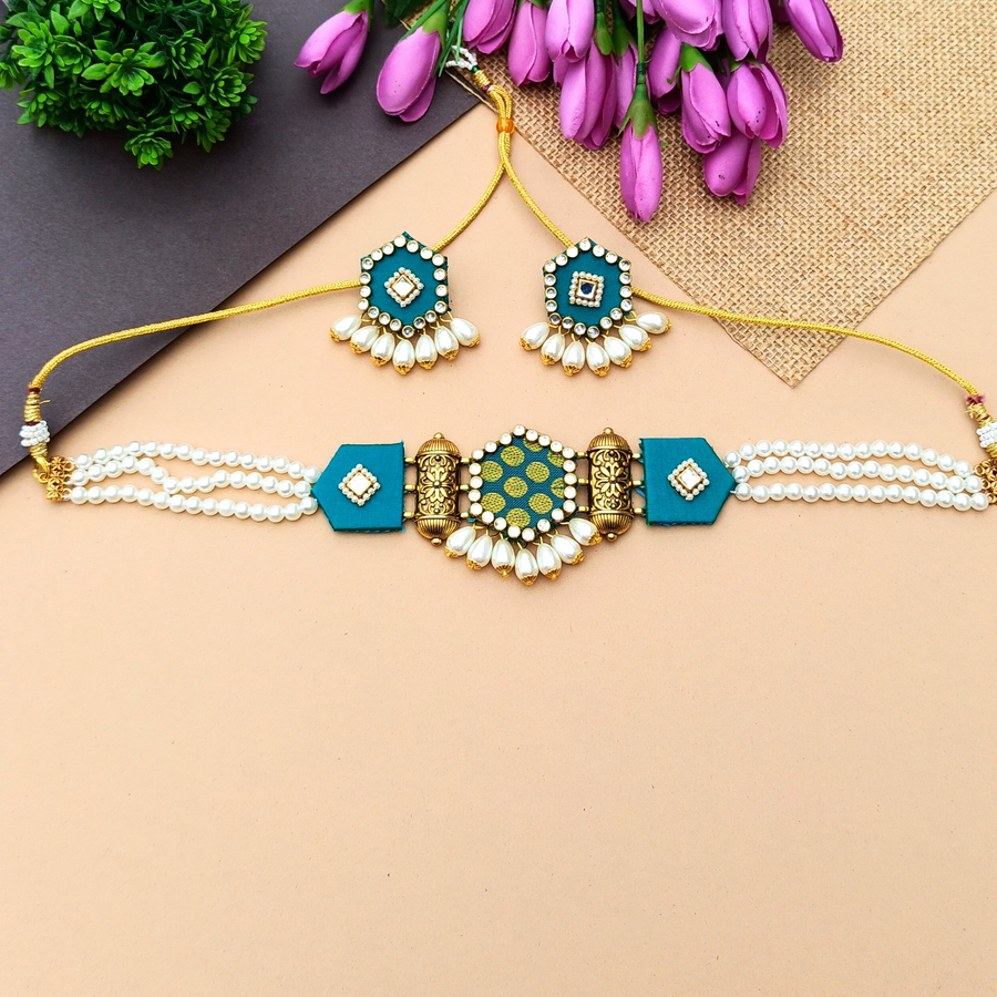 Pearl Tabiz Short Necklace