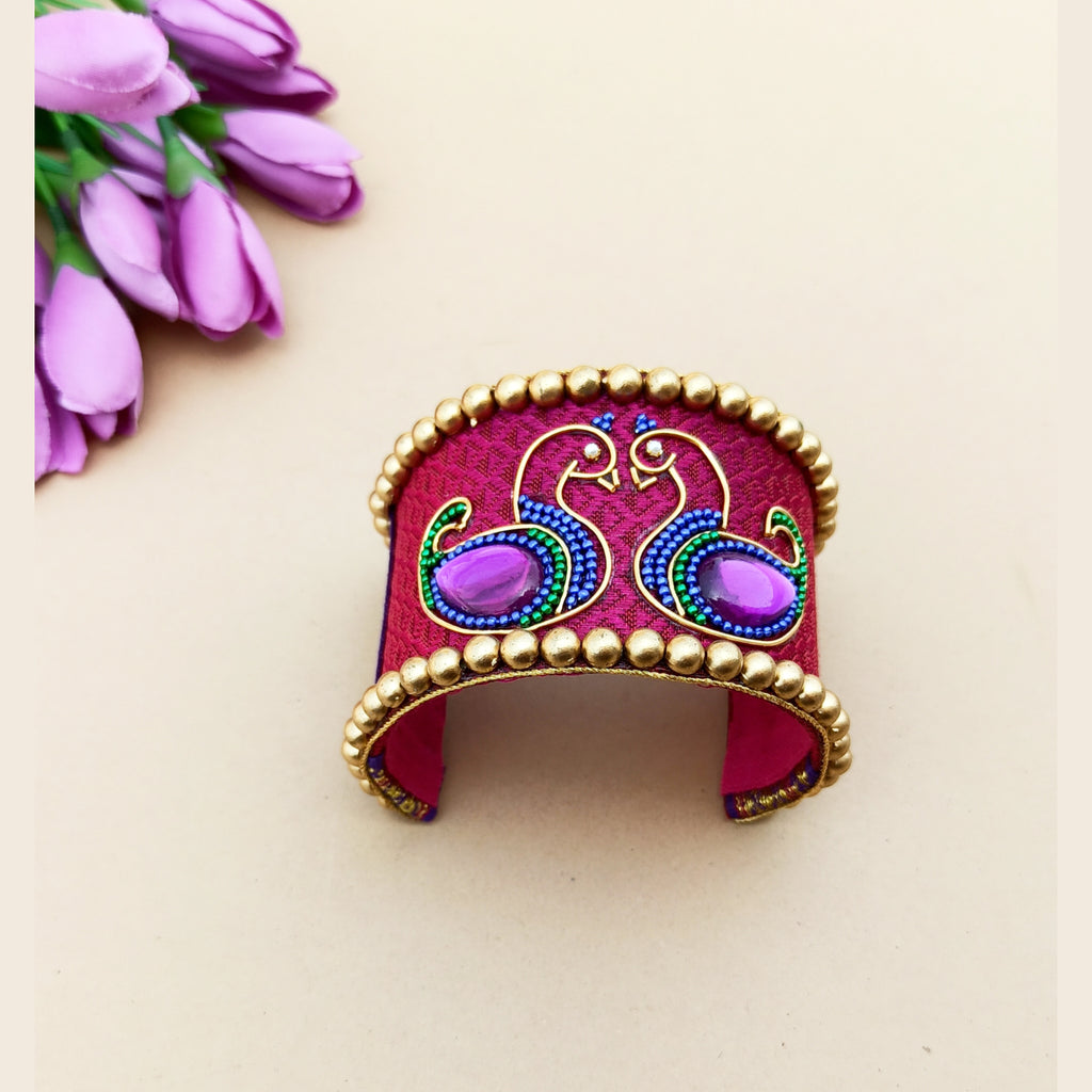 Peacock Handcuff