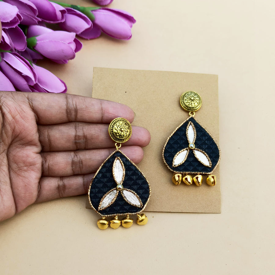 Black Khun noor jhumka