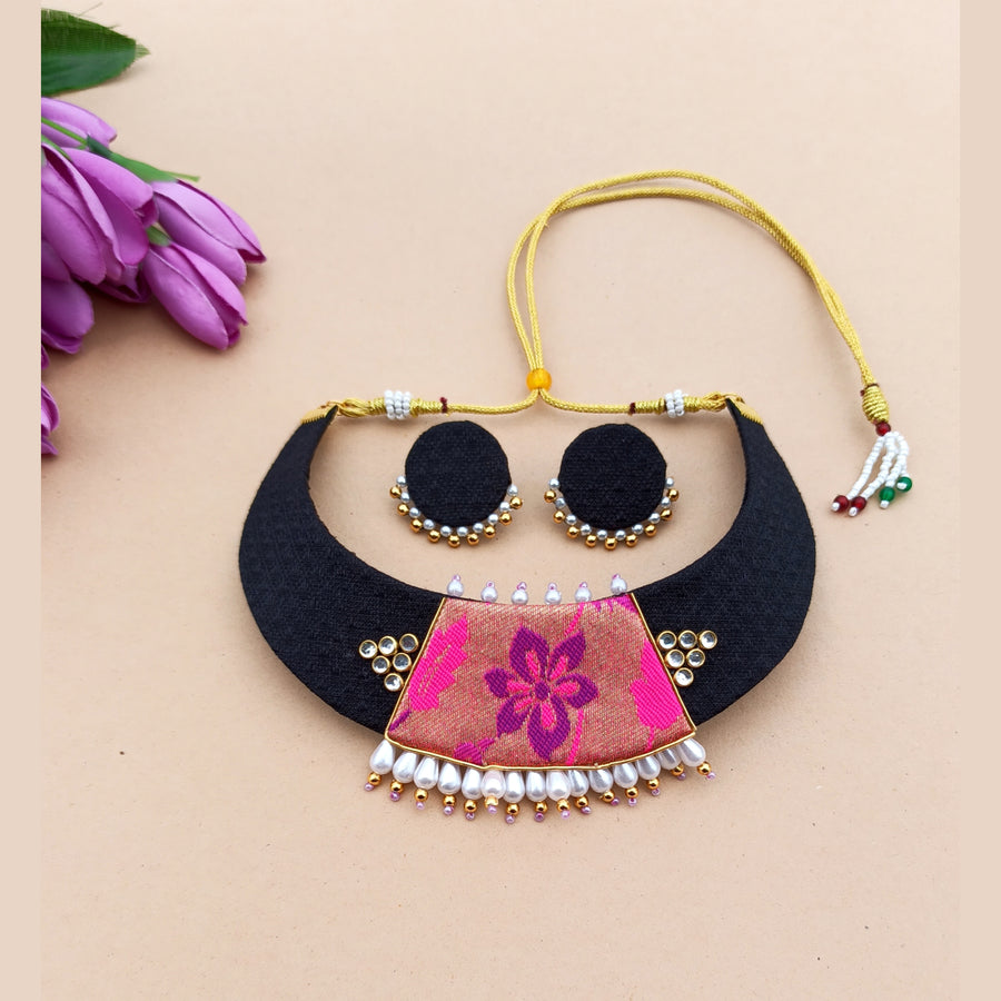 Black Khun Paithani Choker